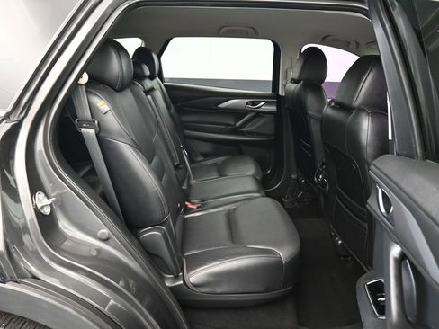 Used 2019 MAZDA CX-9 Touring image 40