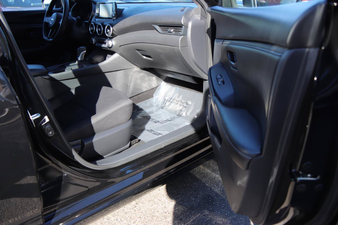 Used 2025 Nissan Sentra S FWD image 15
