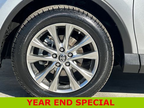 Used 2018 Toyota RAV4 Limited image 26