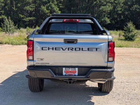 New 2025 Chevrolet Colorado Trail Boss w/ Midnight Edition image 3