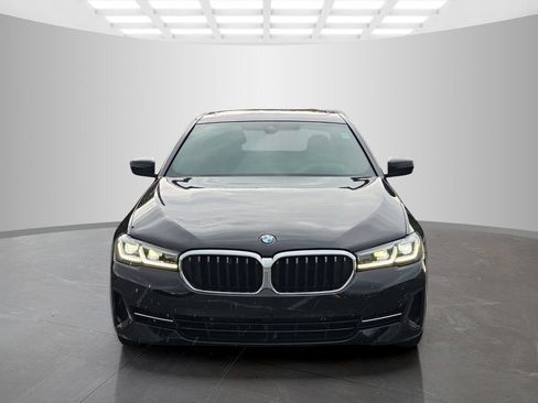 Used 2023 BMW 530i w/ Premium Package RWD image 2