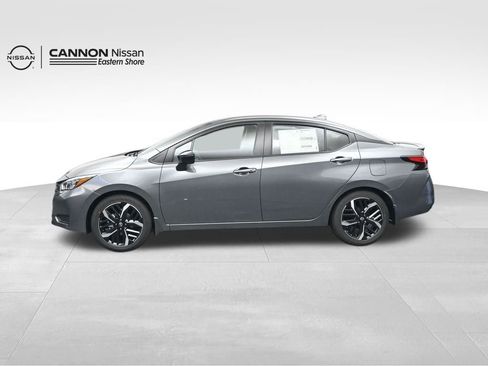 New 2025 Nissan Versa SR w/ Trunk Package image 7