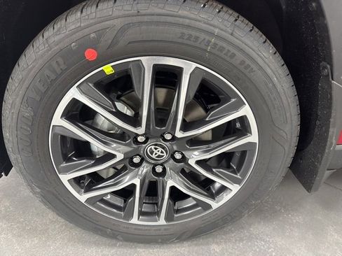 New 2026 Toyota Corolla Cross XLE image 8