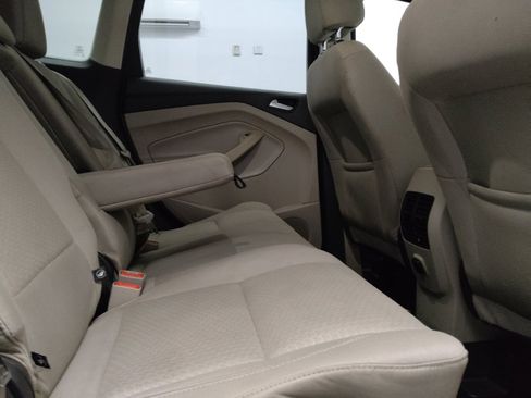 Used 2017 Ford Escape SE FWD image 19