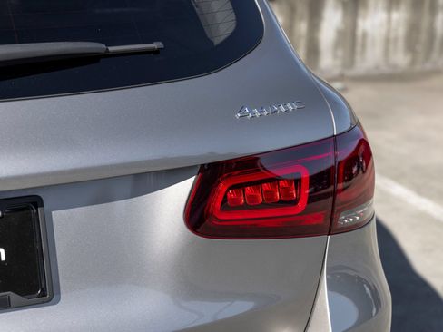 Used 2021 Mercedes-Benz GLC 300 4MATIC image 18