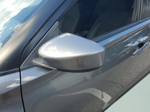 Used 2020 Nissan Kicks SV FWD image 25