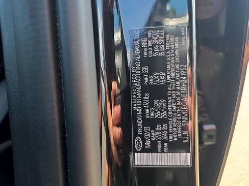 Certified 2023 Hyundai Tucson Limited AWD/4WD image 46
