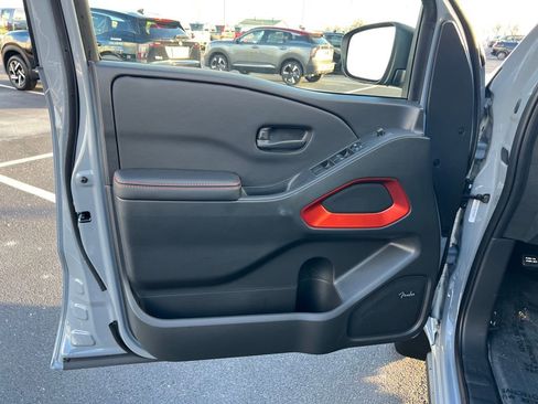 New 2026 Nissan Frontier PRO-4X image 13
