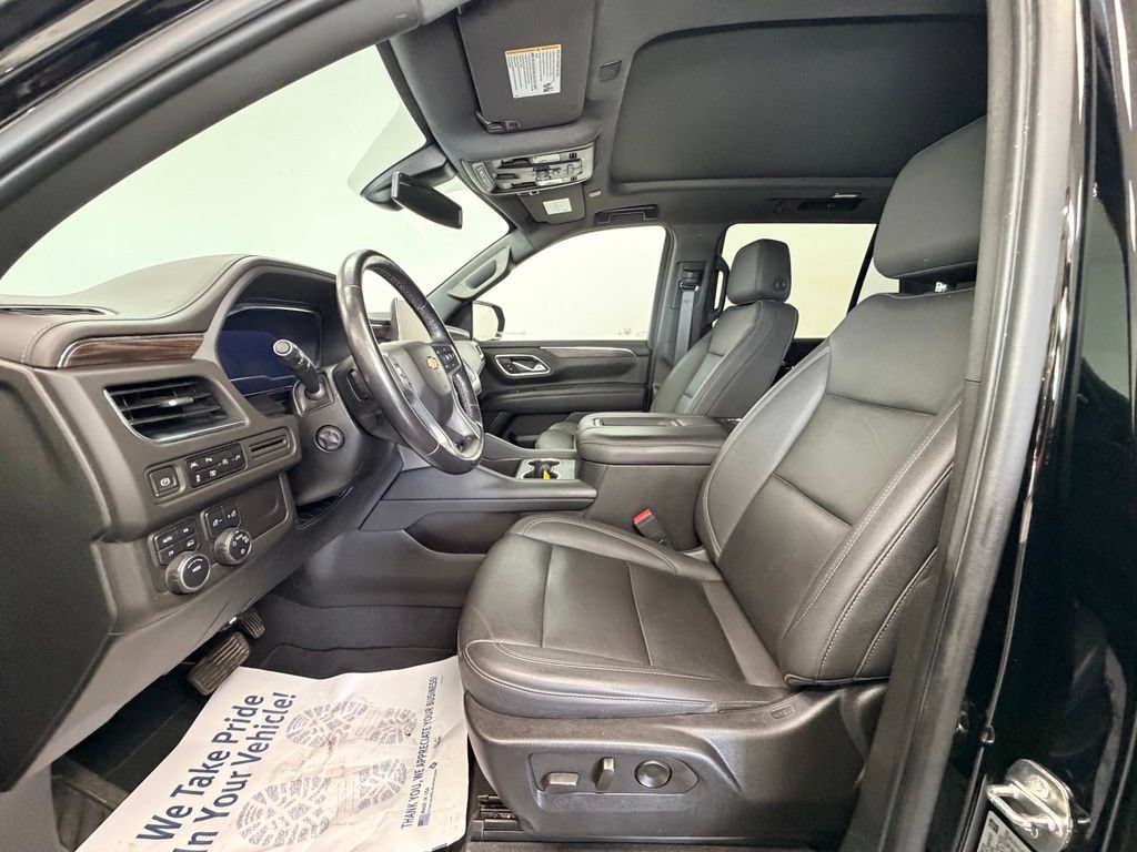 Used 2022 Chevrolet Tahoe LT w/ LT Signature Plus Package AWD/4WD image 2