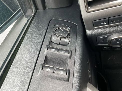 Used 2020 Ford F150 Raptor w/ Equipment Group 802A Luxury image 27