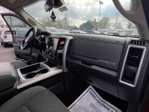 Used 2017 RAM 2500 Lone Star image 32