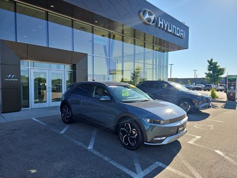 Certified 2024 Hyundai Ioniq 5 SEL AWD/4WD image 7