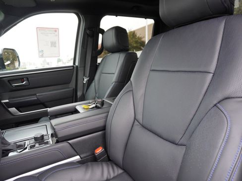 Used 2025 Toyota Tundra Platinum image 26