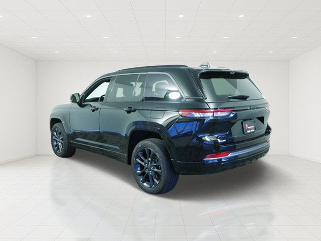 Used 2026 Jeep Grand Cherokee Limited AWD/4WD image 5