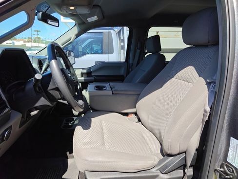 Used 2018 Ford F150 XLT w/ Equipment Group 301A Mid AWD/4WD image 7