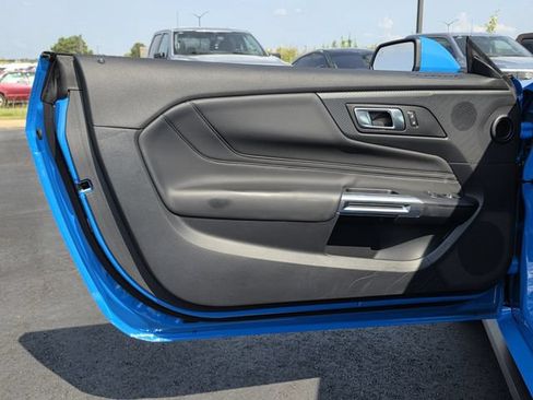 Used 2025 Ford Mustang GT Premium RWD image 18