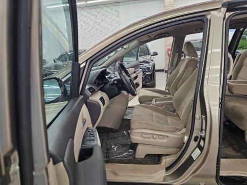 Used 2013 Honda Odyssey EX image 8