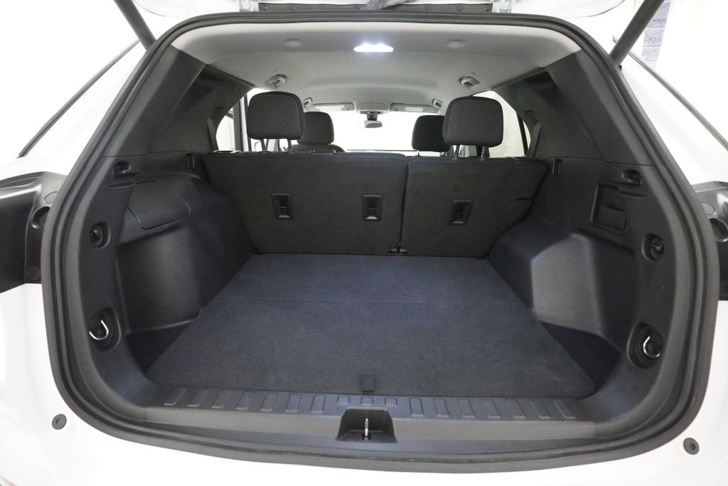 Used 2024 Chevrolet Equinox LT AWD/4WD image 10