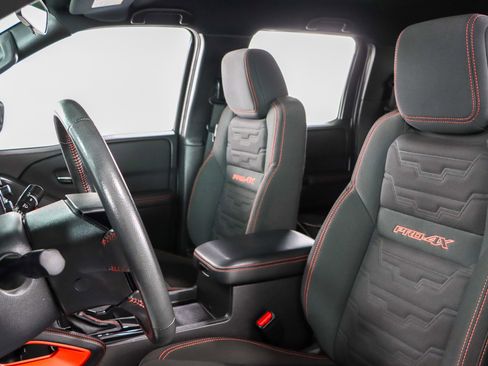 Used 2024 Nissan Frontier PRO-4X w/ Off-Road Protection Package image 25