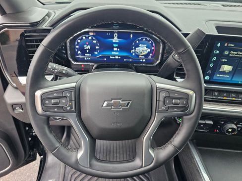 Used 2025 Chevrolet Silverado 3500 LTZ image 17