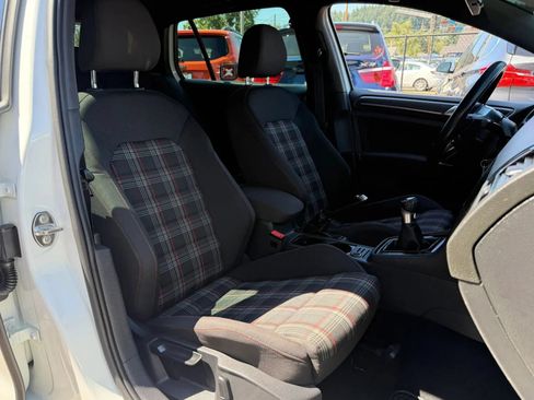 Used 2019 Volkswagen GTI S FWD image 19