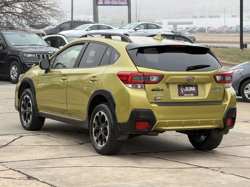 Used 2023 Subaru Crosstrek 2.0i Premium image 5