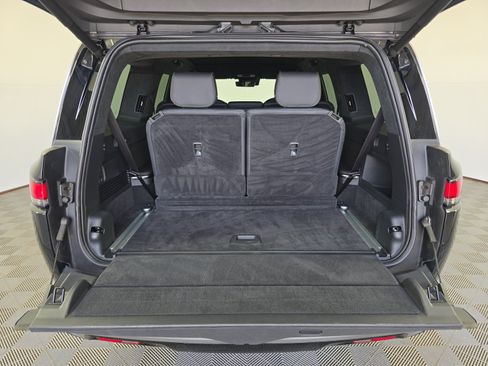 Used 2025 Rivian R1S Adventure AWD/4WD image 15