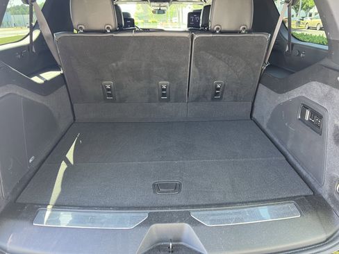 Used 2021 Cadillac Escalade ESV Sport Platinum w/ Heavy-Duty Trailer Package AWD/4WD image 34