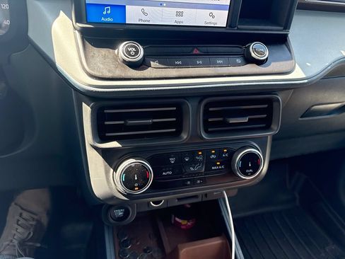 Used 2023 Ford Maverick Lariat FWD image 13