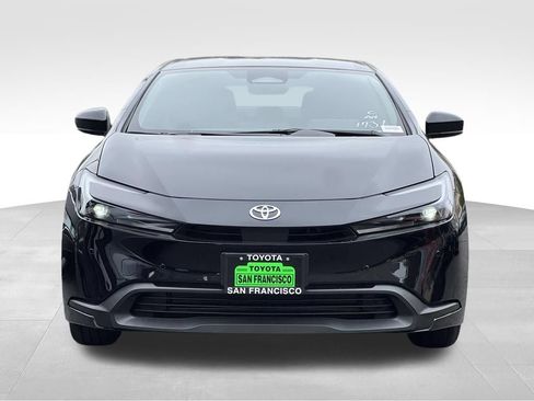 New 2027 Toyota Prius LE FWD image 5