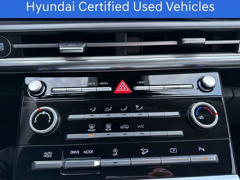 Used 2025 Hyundai Santa Fe SE image 27