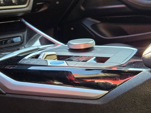 Used 2023 BMW i4 eDrive40 w/ Premium Package image 30