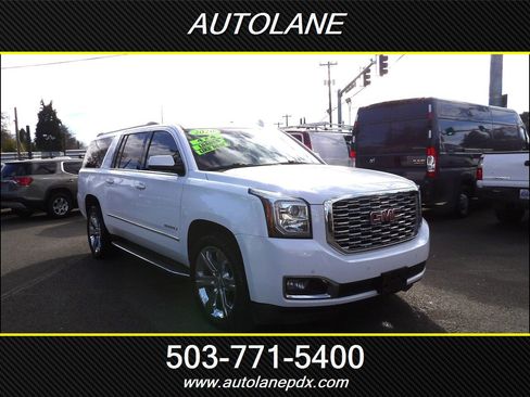 Used 2020 GMC Yukon XL Denali w/ Open Road Package image 4