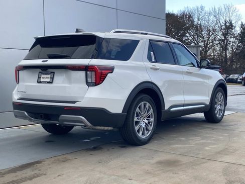 New 2026 Ford Explorer Platinum image 4
