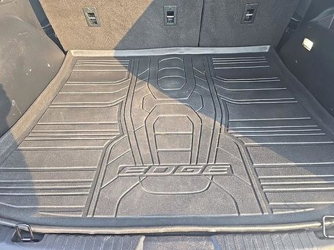 Used 2022 Ford Edge SEL w/ Convenience Package image 30