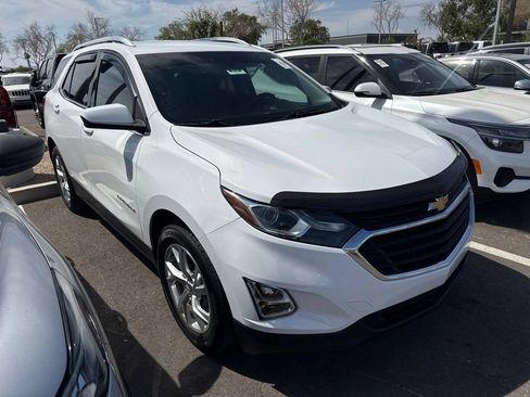 Used 2019 Chevrolet Equinox LT FWD image 1