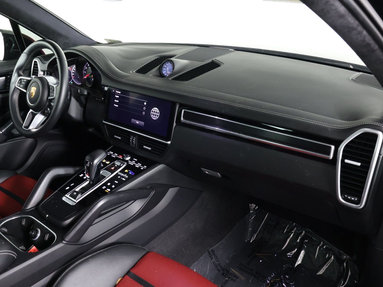 Certified 2023 Porsche Cayenne GTS AWD/4WD image 24