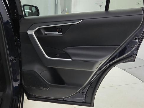 Used 2023 Toyota RAV4 XLE image 31