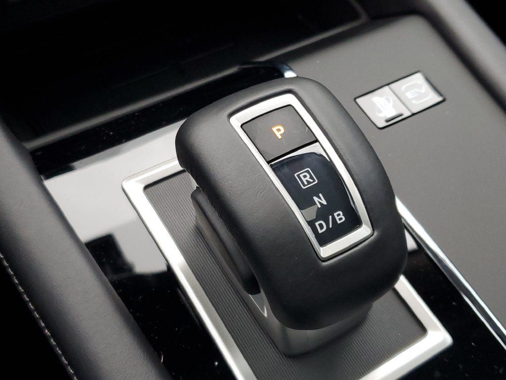 Used 2025 Mitsubishi Outlander SE AWD/4WD image 23