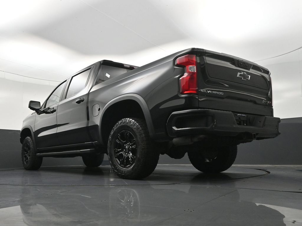 Used 2023 Chevrolet Silverado 1500 ZR2 w/ Technology Package AWD/4WD image 30