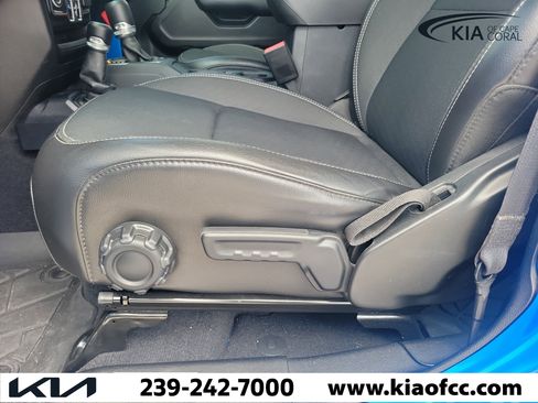 Used 2021 Jeep Gladiator Sport AWD/4WD image 24