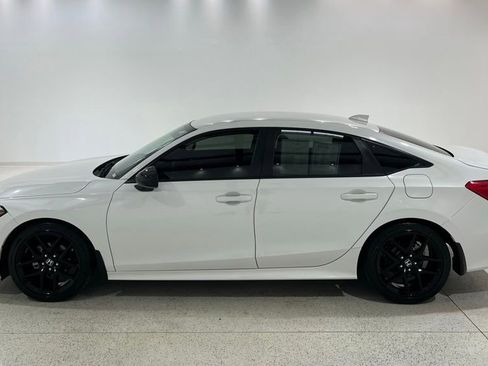 Used 2024 Honda Civic Sport image 2