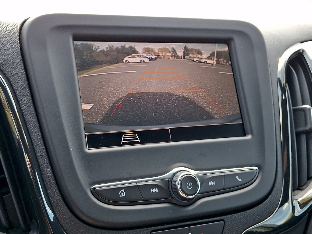 Used 2023 Chevrolet Equinox RS AWD/4WD image 4