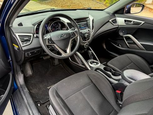 Used 2016 Hyundai Veloster FWD image 26