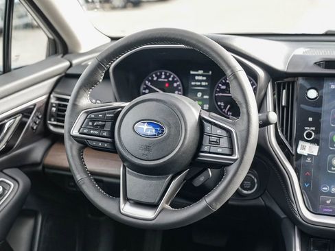 New 2025 Subaru Outback Limited image 17