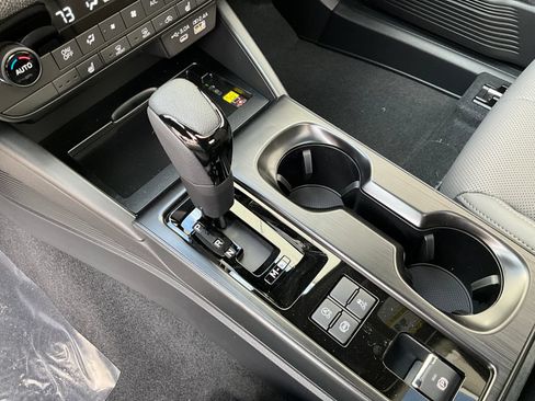 New 2026 Subaru Outback Limited AWD/4WD image 27
