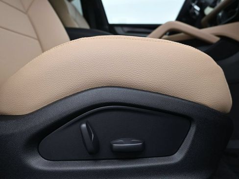 Certified 2026 Porsche Cayenne AWD/4WD image 14