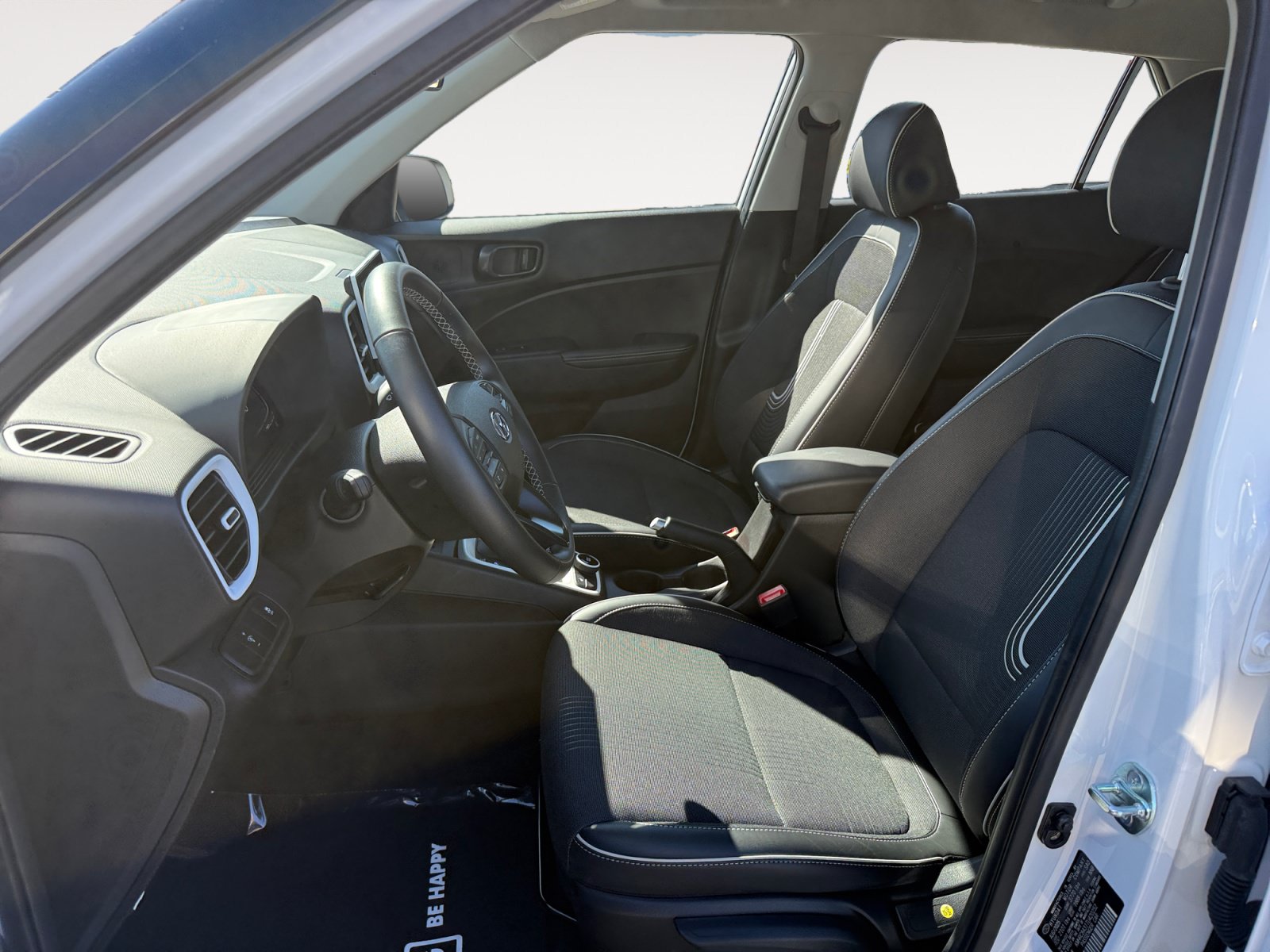 Certified 2026 Hyundai Venue SEL FWD image 10