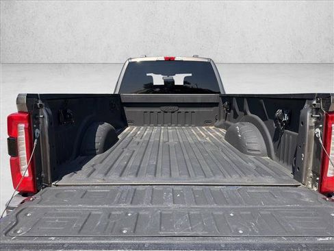 Used 2023 Ford F250 XLT w/ XLT Premium Package AWD/4WD image 21