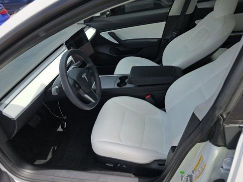 Used 2021 Tesla Model 3 Standard Range Plus RWD image 5